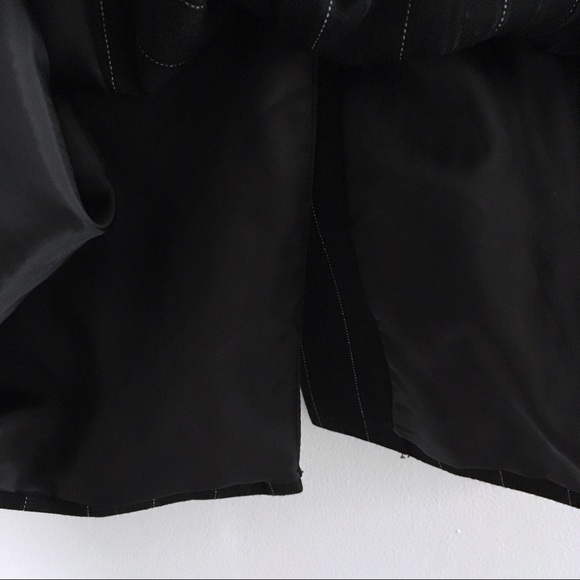 Norma Kamali · Black Pinstripe Blazer - EUC - Picture 5 of 8